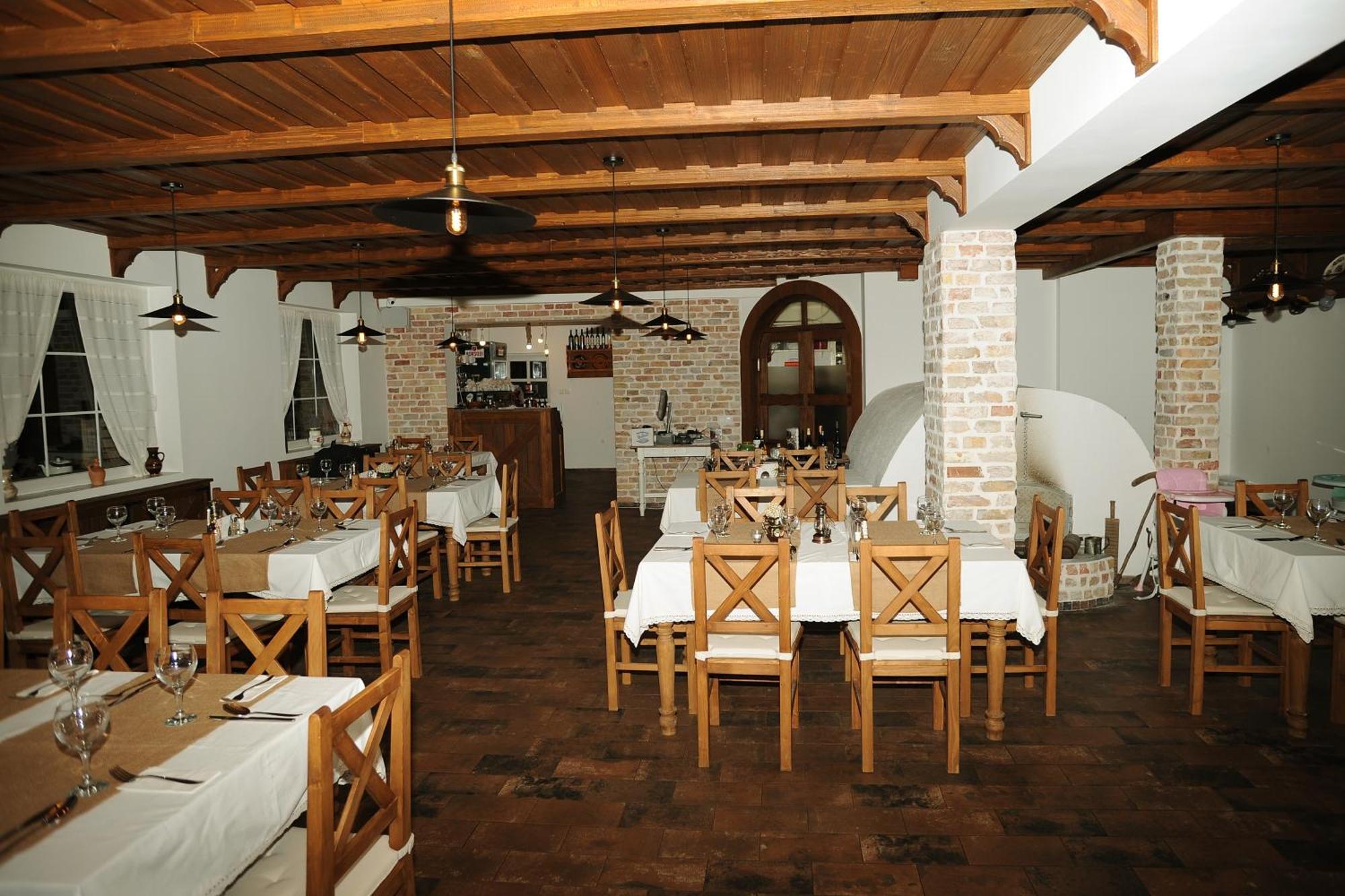 Bed and Breakfast Pilisi Lovas Major, Dorog Экстерьер фото